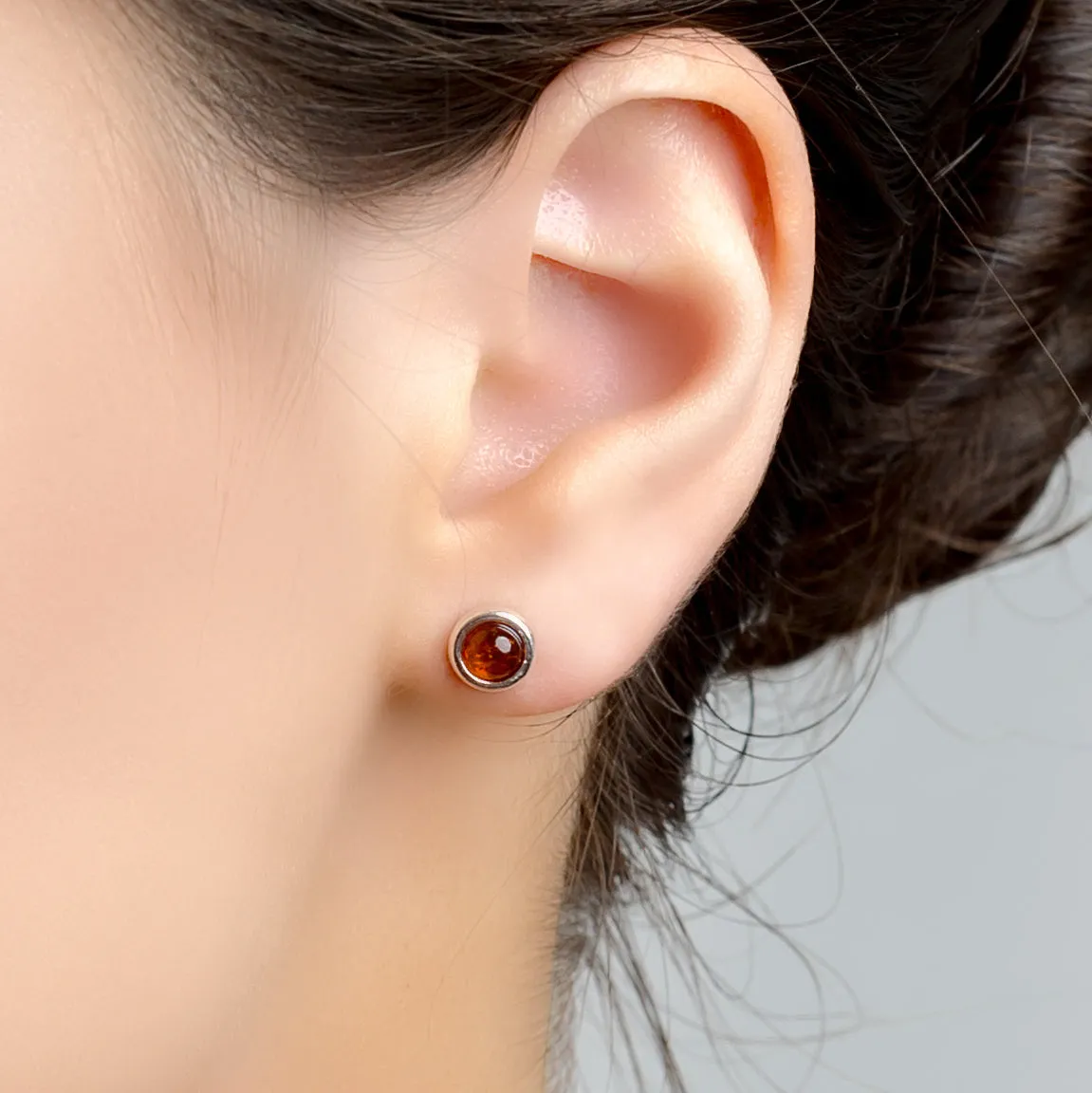 Small Round Stud Earrings in Silver and Cognac Amber
